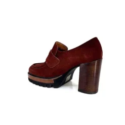 1425 Daim Rust*JHay Sale