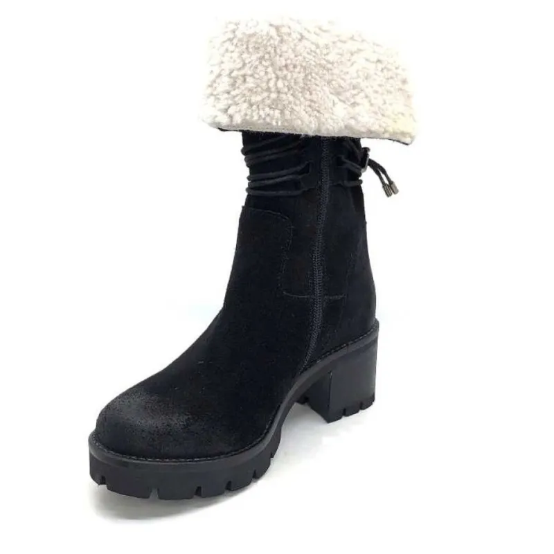 21038 Daim Noir*Manas Hot