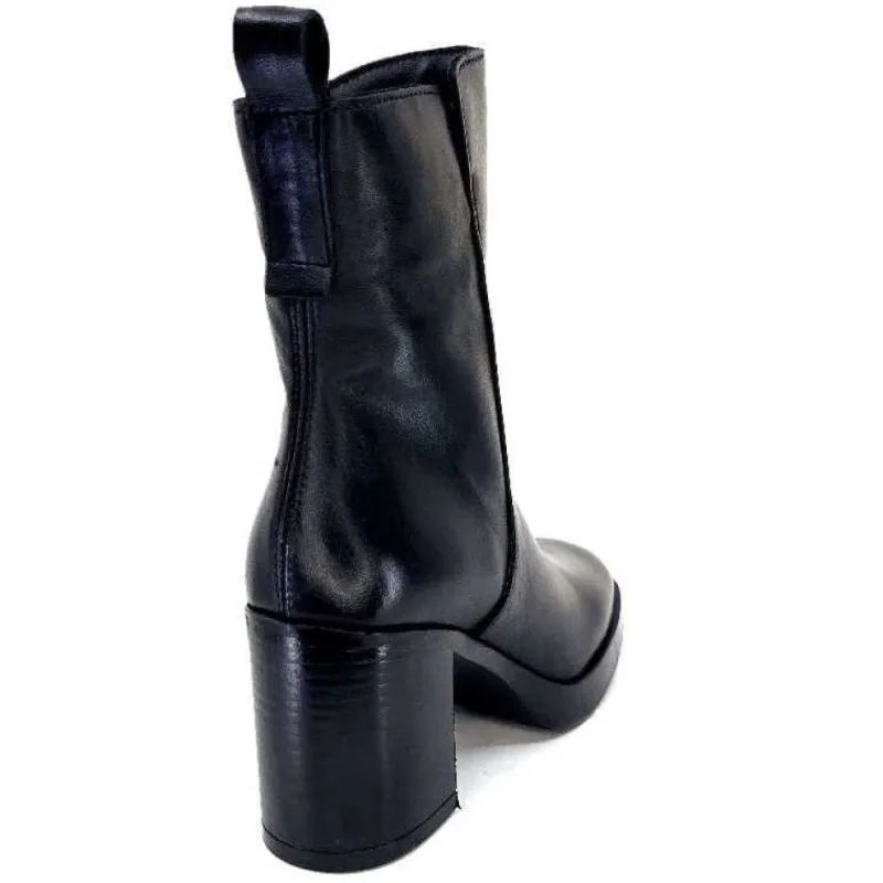 P96212 Cuir Noir*Mjus Clearance