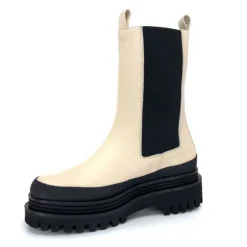 Carmen Cuir Ivory*Paloma Barcelo Hot