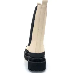 Carmen Cuir Ivory*Paloma Barcelo Hot