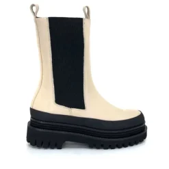 Carmen Cuir Ivory*Paloma Barcelo Hot