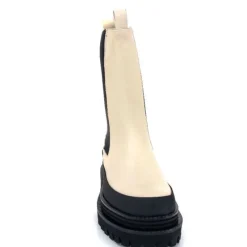 Carmen Cuir Ivory*Paloma Barcelo Hot