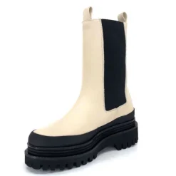 Carmen Cuir Ivory*Paloma Barcelo Hot